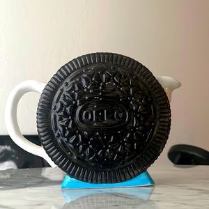 Nabisco Oreo milk pitcher